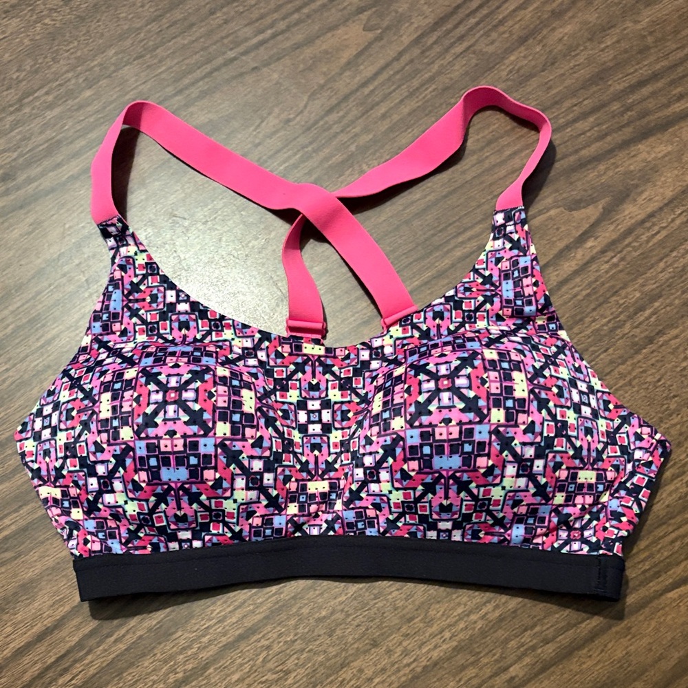 Victoria’s Secret VSX Sports Bra 36C